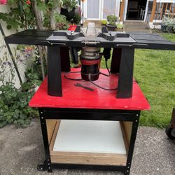 Router & Table 