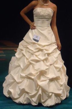 Quinceanera/pageant/ Wedding Dress