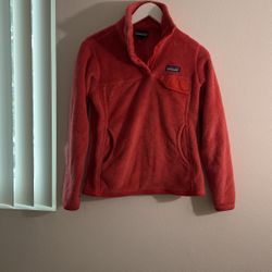 Patagonia Women’s Size S Pullover.