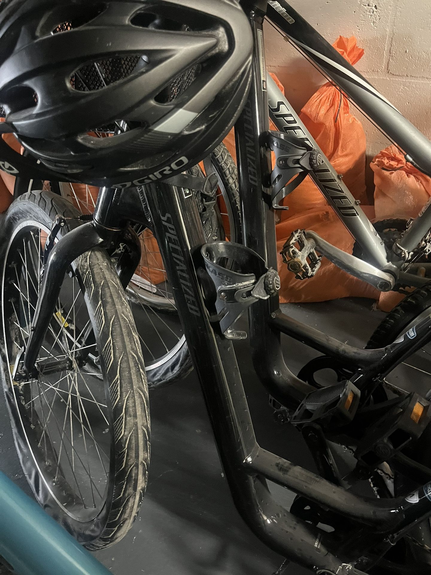 Bicicletas De Diferentes Marcas: Trek, Giant, Specialized, Jamis, De Vinci, Townie, Boss.