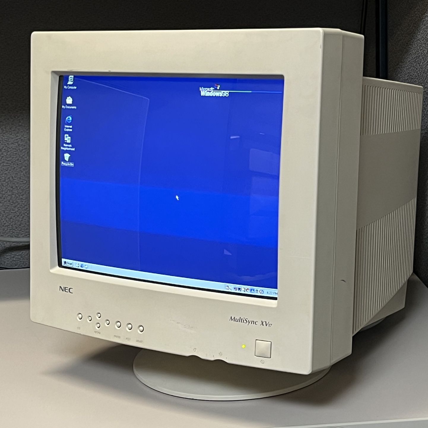 CRT Monitor - NEC MultiSync XV17 for Sale in Los Angeles, CA - OfferUp