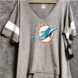 Dolphins tee
