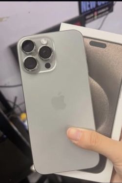 𝚒𝙿𝚑𝚘𝚗𝚎 15 pro max