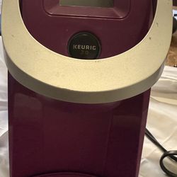 Keurig 2.0 Brewer Purple W Access & Manual Gently Minimally Used 