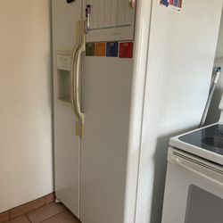 Refrigerador And Oven