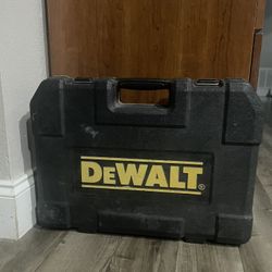 DEWALT Mechanic Tool Set 184 Pieces