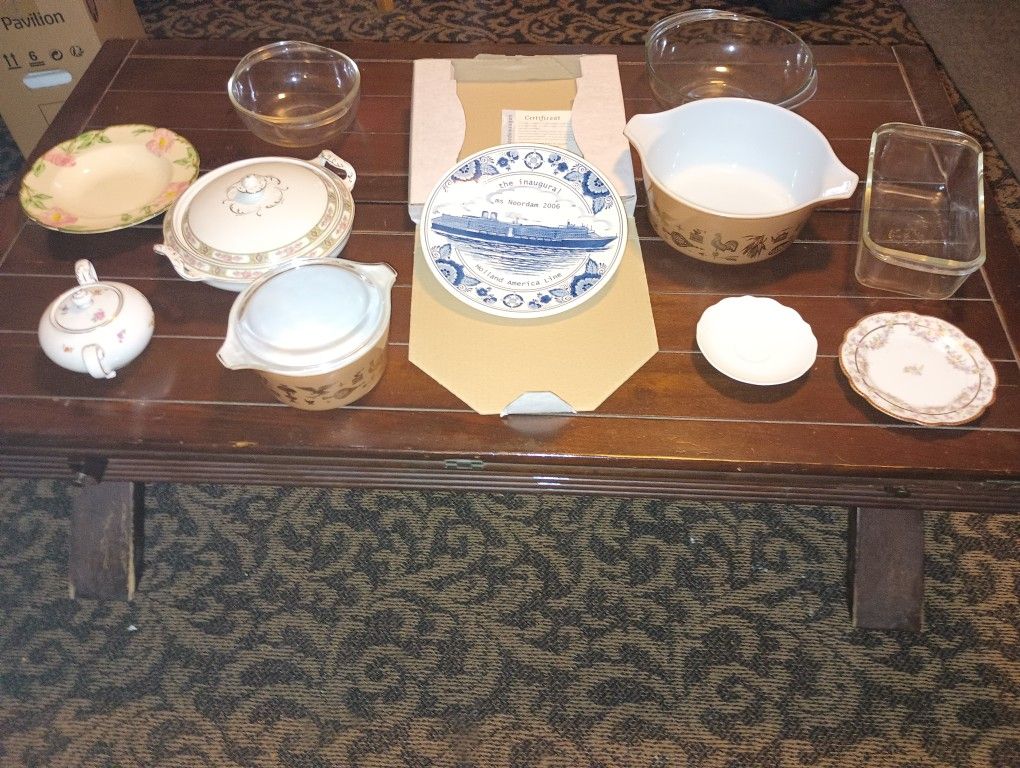 Free Stuff, China Pyrex And Others. Please Take All. Need Good Ne. My Lost Your Gain. Thanks