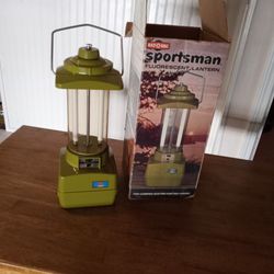 Ray-O-Vac Sportsman Lantern NEW