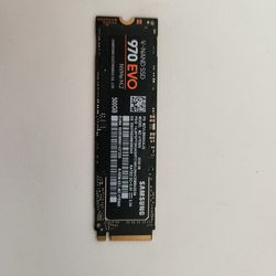 Samsung 970 EVO NVMe M.2 SSD 500GB