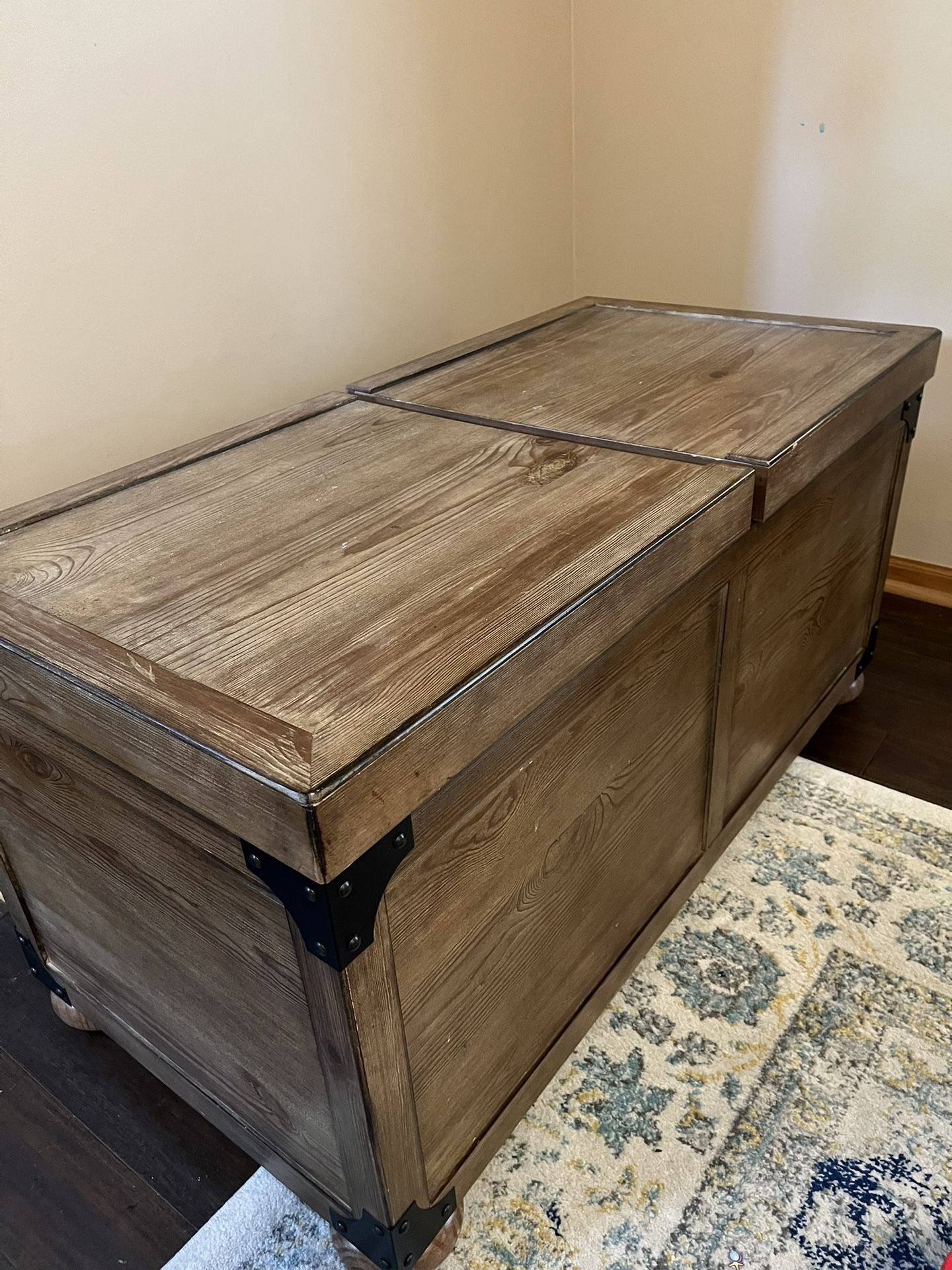 Ashley Farmhouse Coffee Table with Storage