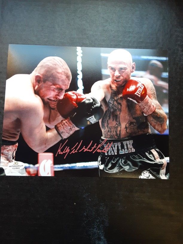 Signed Kelly The Ghost Pavlik Photo with Coa 