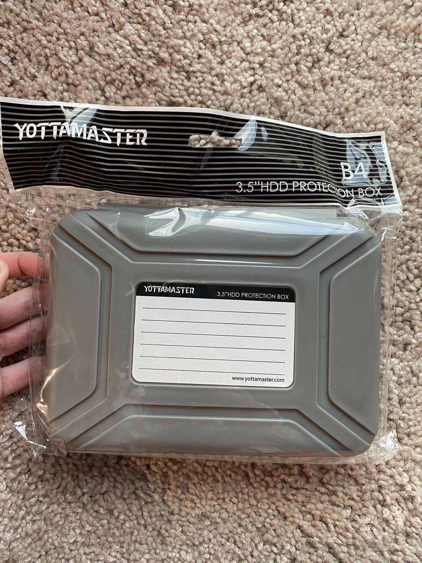 Yottamaster 3.5 HDD protection box