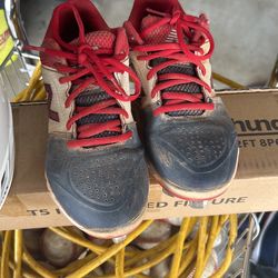 Softball Baseball Metal Cleats Size 5 Youth