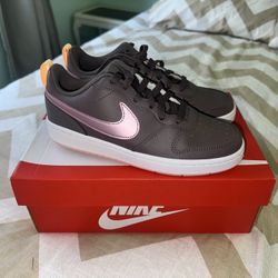 Nike Court Borough Low 2