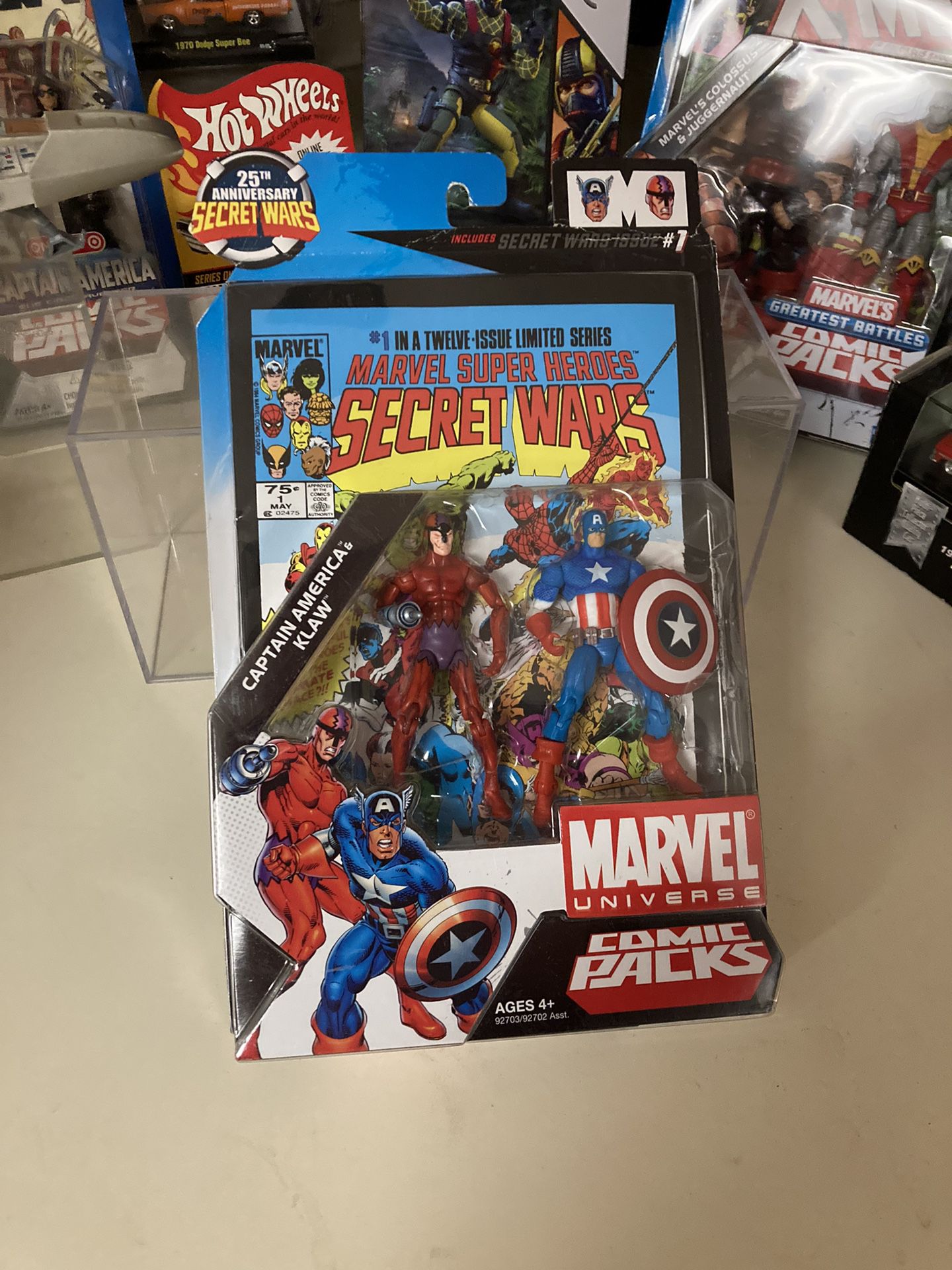 Captain America And Klaw Comic Pack