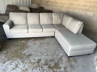 L SHAPED SECTIONAL SOFA🩶