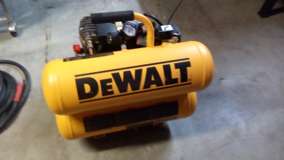 DeWalt Compressor 