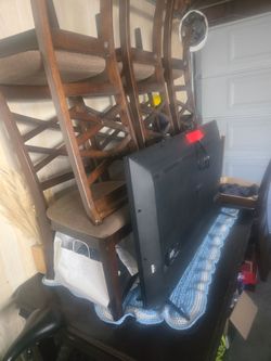 Kitchen table 6 chairs plus extension piece