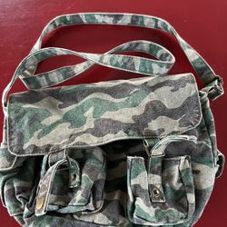 Camouflage Messenger Bag