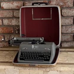 Vintage Typewriter 