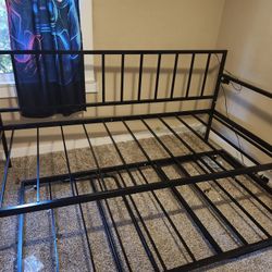Twin Trundle Bed