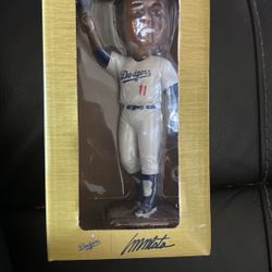 Manny Mota Bobblehead