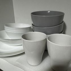 Kitchen Dishware & Cookware Set – Great Condition