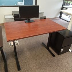 Standing Desk - Electronic Adjustable Desk