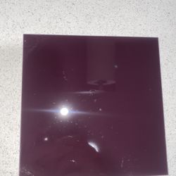 Mosa Plum (purple) Wall Tiles// 15 x 15 cm // 6” x  6”// Murals Line// Glossy Finish