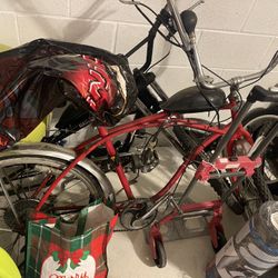 Beach Cruiser And Stingray Bike 