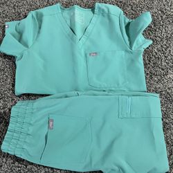 Women’s Figs xs, pants xxs/p scrubs