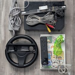 Nintendo Wii Gaming System  Complete with all Cables and 3 Games