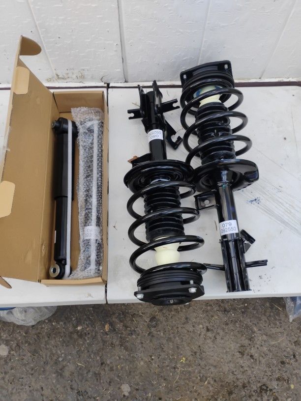 Shocks And Struts Brand New Never Installed. Paid $600 Asking $500 Brand New In The Box