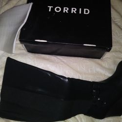 Torrid wedge boots size 9.5