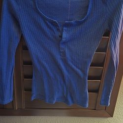 Long-sleeved Blue Shirt