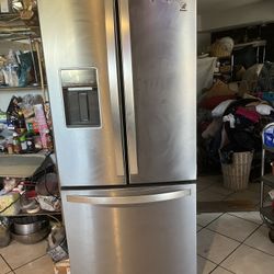 3 Doors LG Refrigerador