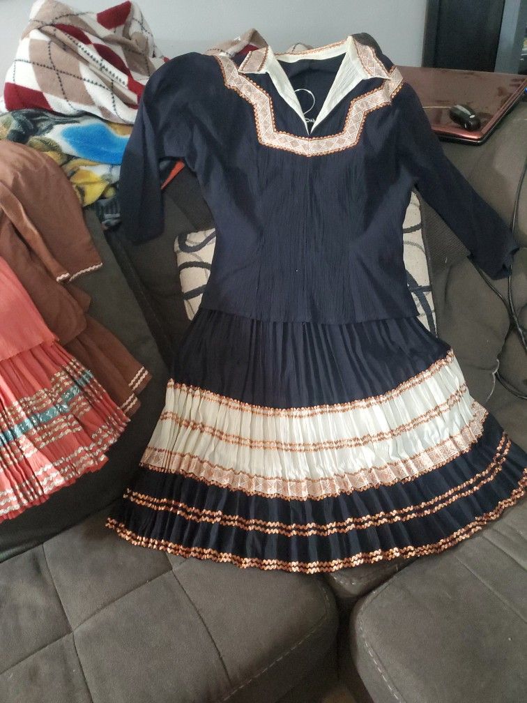 1950s Southwestern Patio Skirt And Blouse