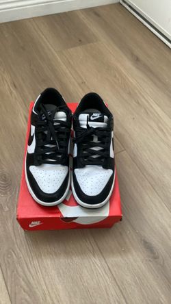 Panda dunks Men size 9.5