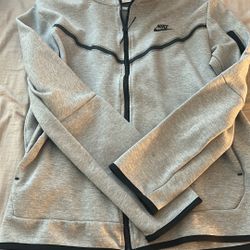 Men’s Nike Tech Fleece Sweater 