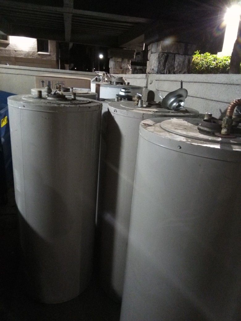 Water Heaters 80 A Piece 7 Or 10 For 300