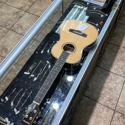 Mitchell Guitars Ukele Mub -70s
