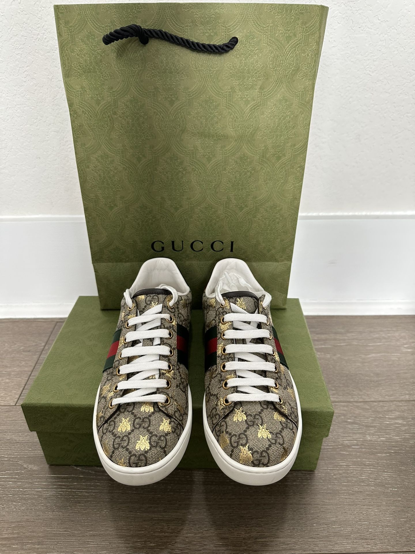 Gucci Bee Sneakers