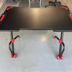 Black Gaming Table