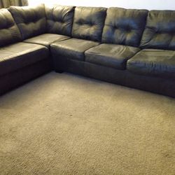Grey  2-piece Sectional