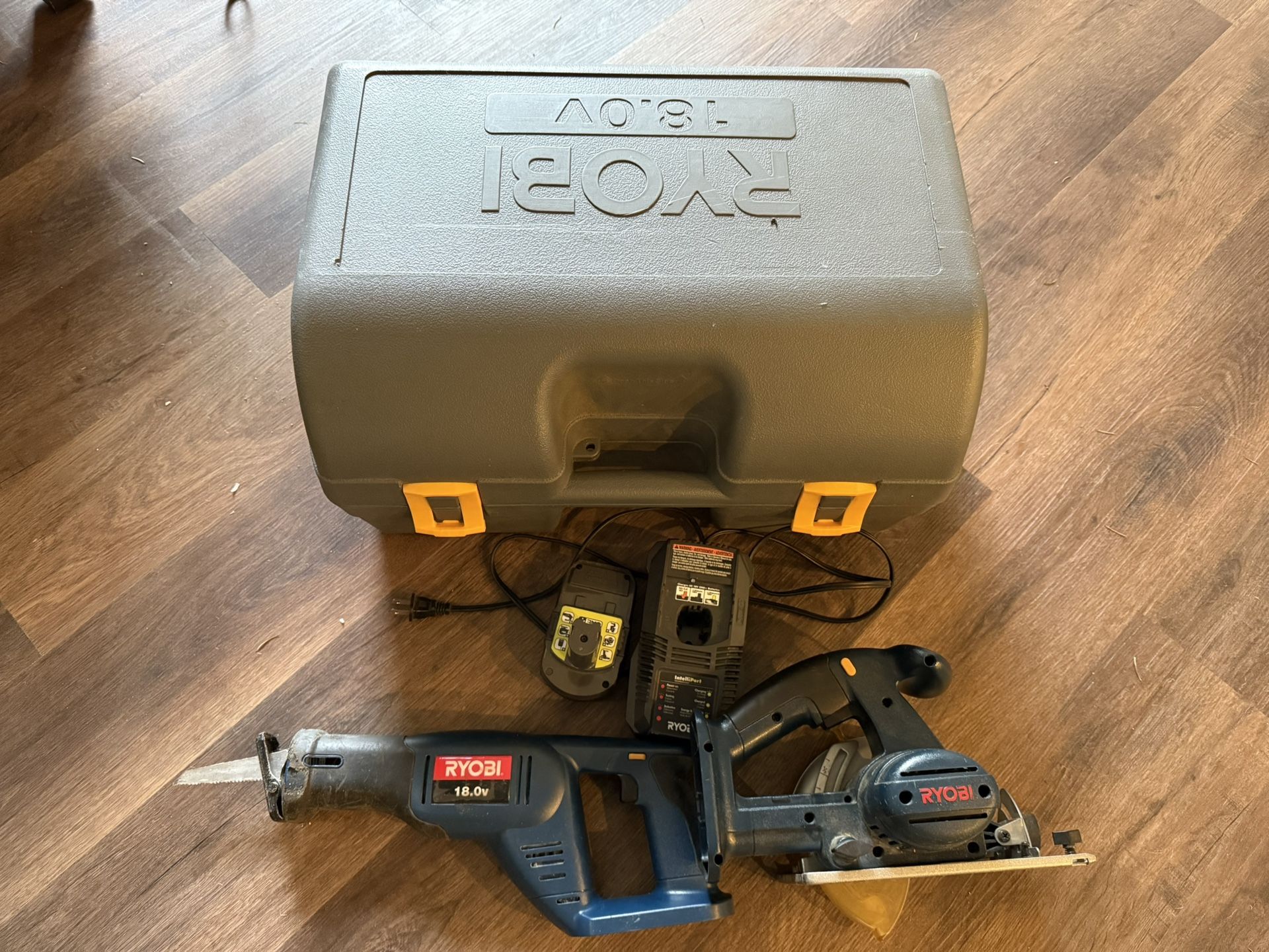 Ryobi 18V Saw Set + Battery & Charger