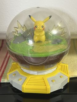 Pokemon Pikachu Light Up Terrarium Poke Ball Figure Glowing Display Collectible