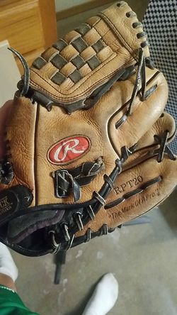 Rawlings Baseball Glove