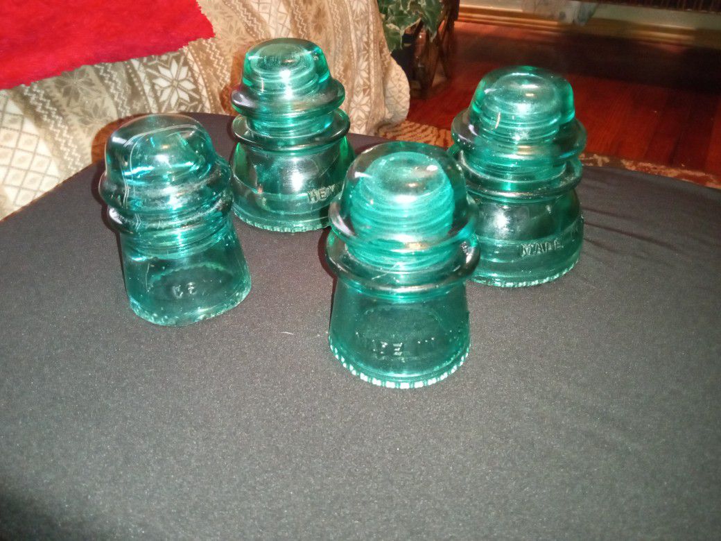 Hemingway Antique Aqua Glass Insulators 