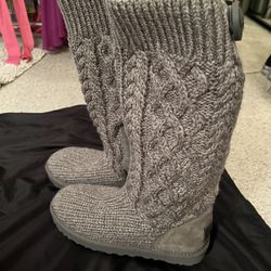 UGG Gray Cable Knit Tall Boots Size 7