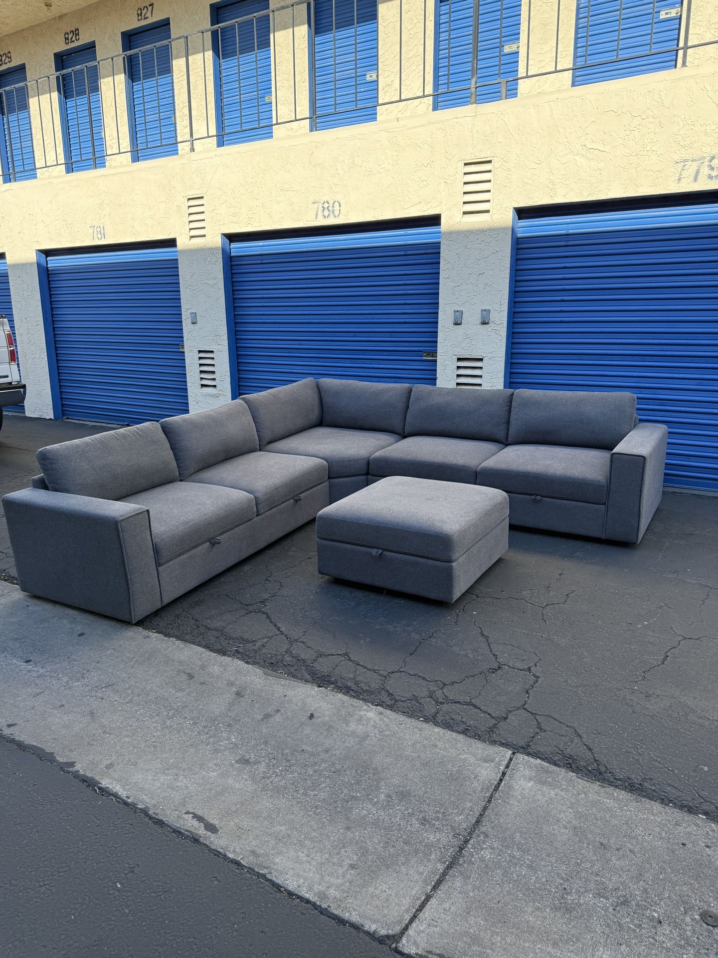 Bryden Fabric Sectional w/ Ottoman – Great Deal!